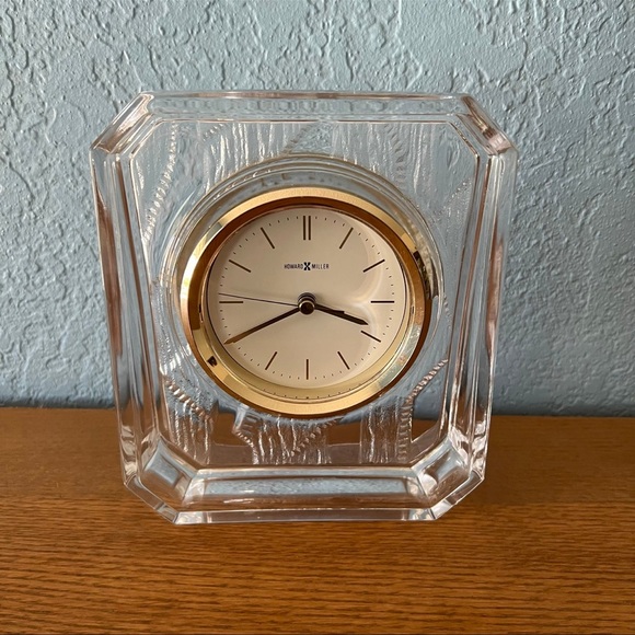 Vintage Howard Miller Crystal Clock - Picture 2 of 10